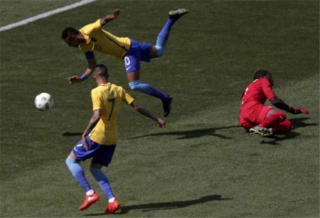 日本绝地反击克罗地亚,内马尔一己之力扛起全队 日本绝地反击克罗地亚,内马尔一己之力扛起全队