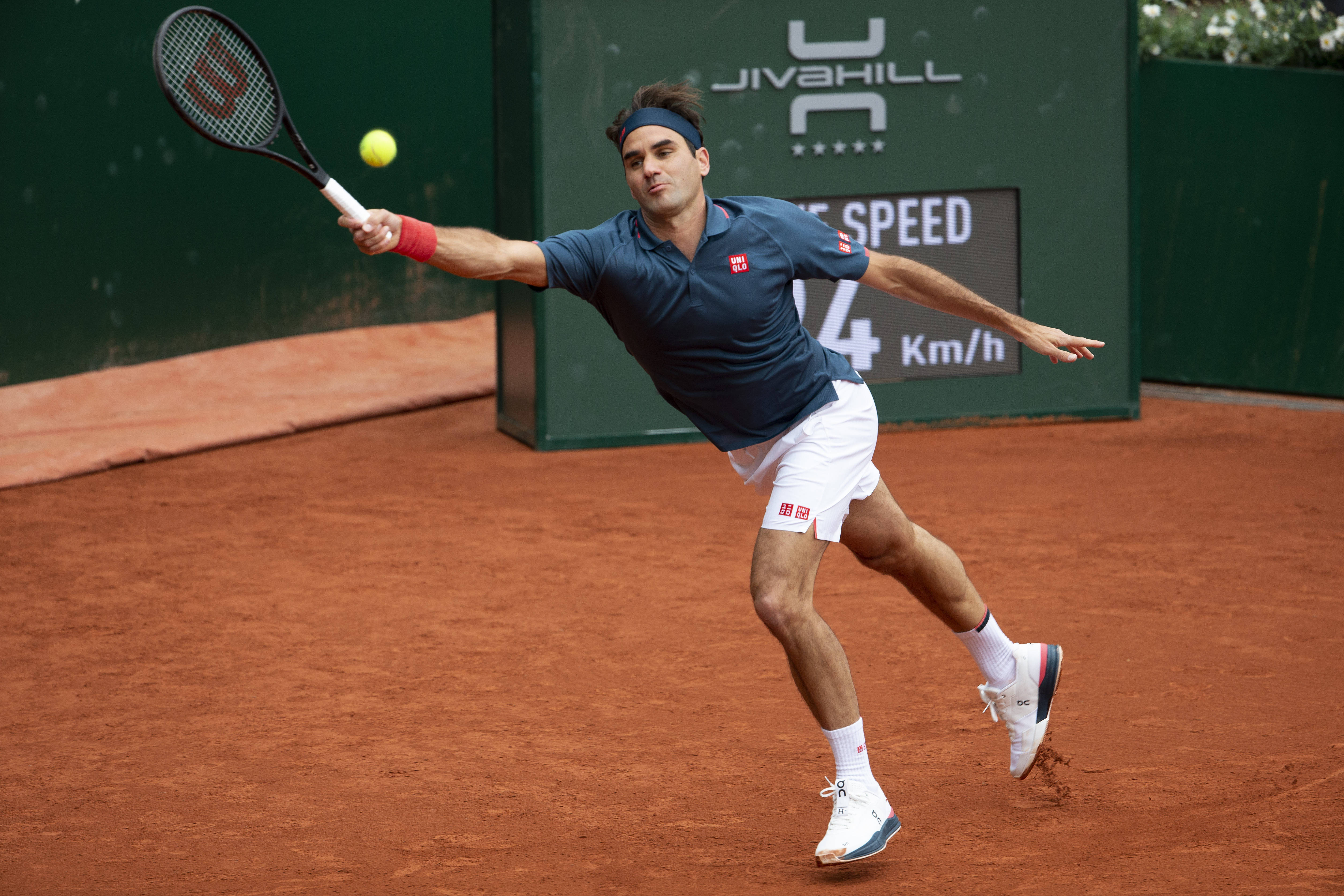 意大利网球队完胜澳大利亚网球队，费德勒高光表现