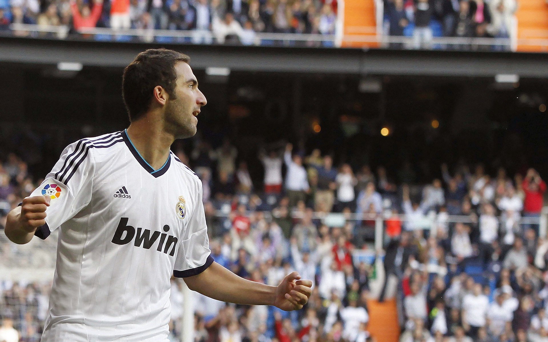 字母哥统治级表现让比赛早无悬念，老鹰主场狂胜篮网显霸气