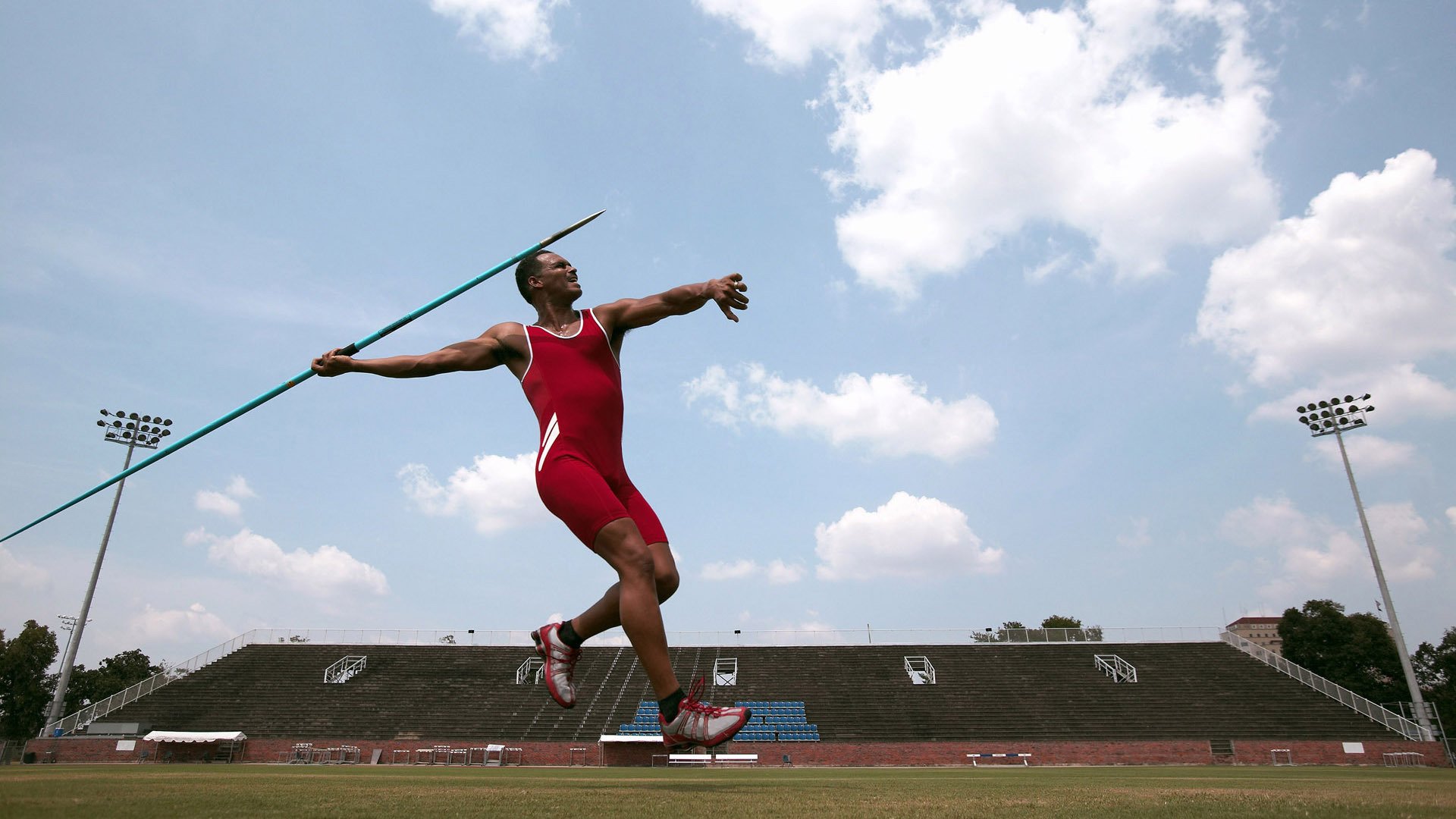 雷速APP-奥运周期关键战之夜，阿什拉夫防守端锁死对手，铸就晋级之路